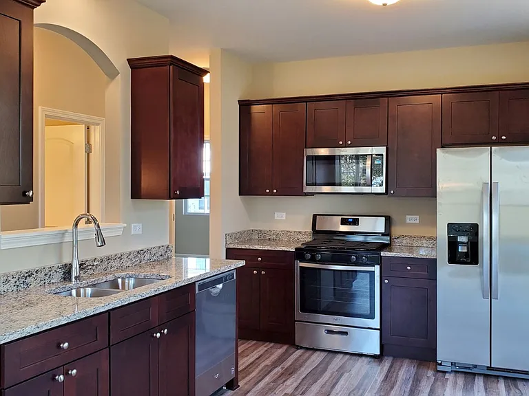 360 Tall Tree Ln — Photo 4