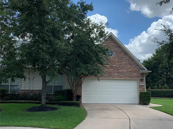 7242 Welshwood Ln, Sugar Land, TX 77479
