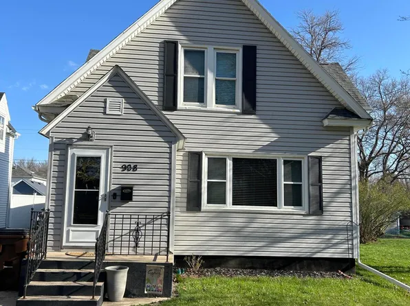 908 E 5th Ave, Mitchell, SD 57301