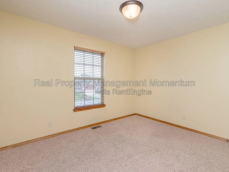 732 E Gallup Hill Rd — Photo 32