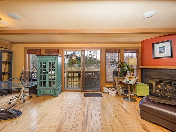3rd image of 133 Swan Dr