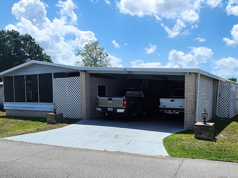 1st image of 44 Country Ln