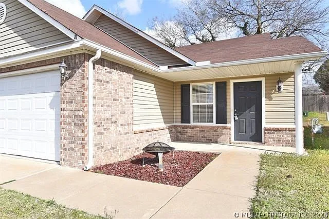 Building Photo - 19 E Fairlane Ct
