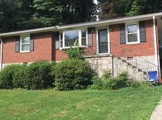 978 Scott Cir, Decatur, GA 30033