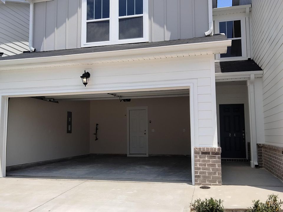 2 Car Garage
