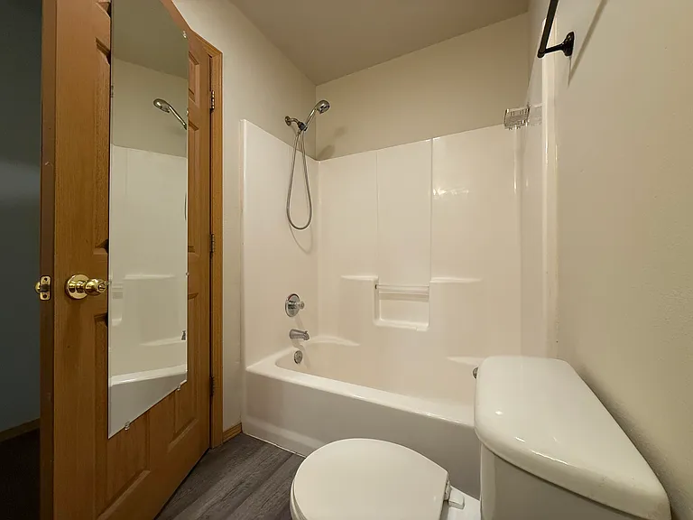 1453 S Lone Pine Ave — Photo 10