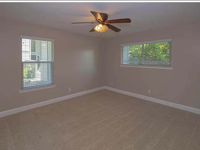 1808 Cougar Ln — Photo 17