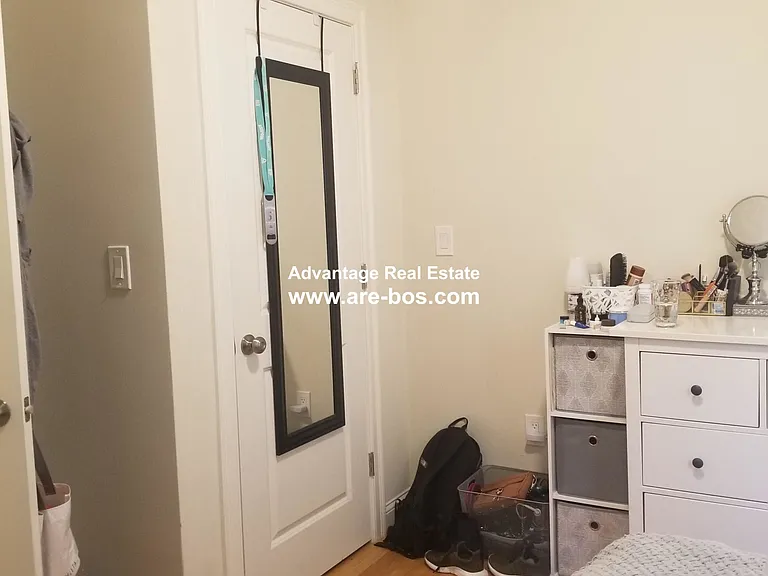 121 Webster Ave #3 — Photo 10