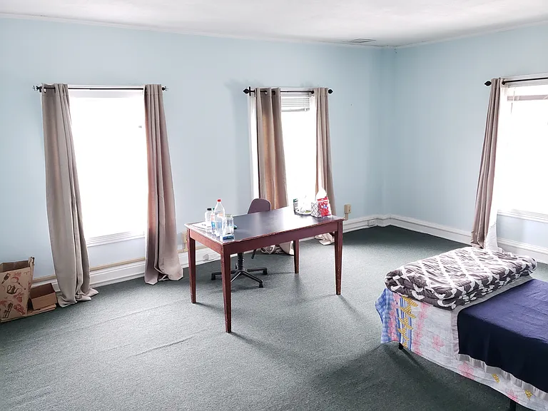 776 Farmington Ave #1W — Photo 10