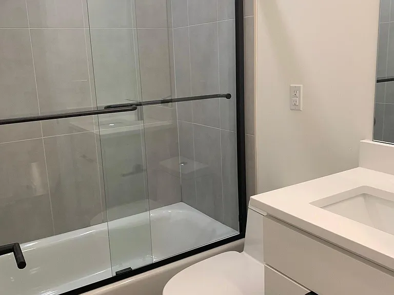 1501 Parrish St #3R — Photo 6