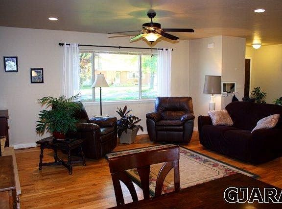 4th image of 721 Galaxy Dr