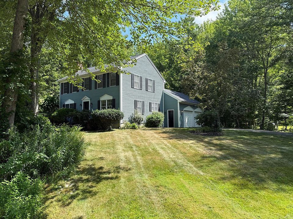1st image of 8 Fairway Drive