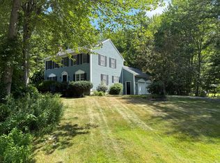 8 Fairway Dr, Scarborough, ME 04074