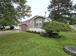 20 Apple Dr, Andover, OH 44003