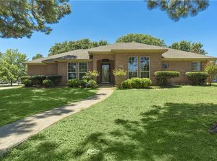 5700 Cherrywood Ln, Arlington, TX 76016