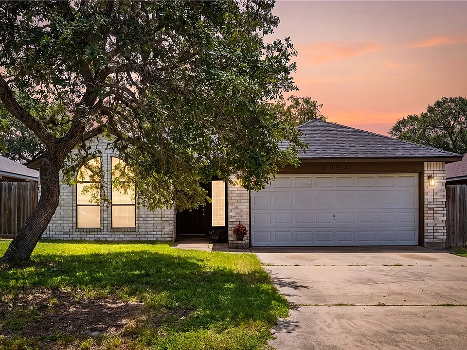 2094 Ridgewood Cir