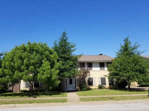 152 N Wilshire Dr #152, Euless, TX 76040