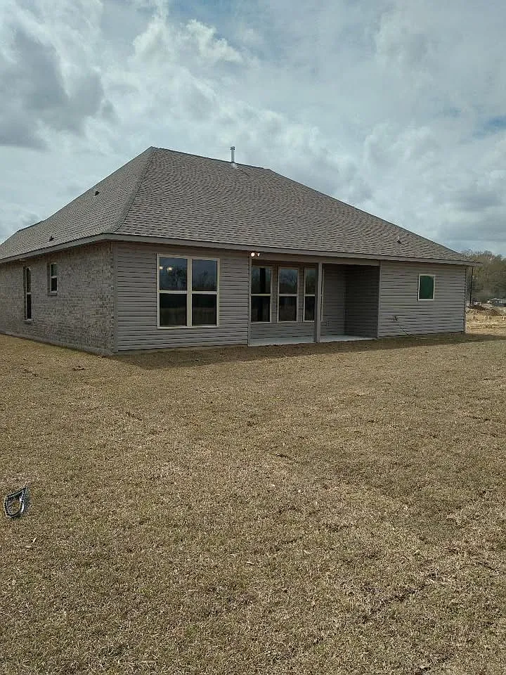 Building Photo - 41432 Cozy Way