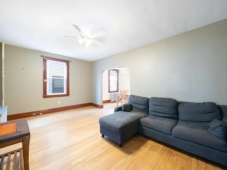 351 Somerset St — Photo 13