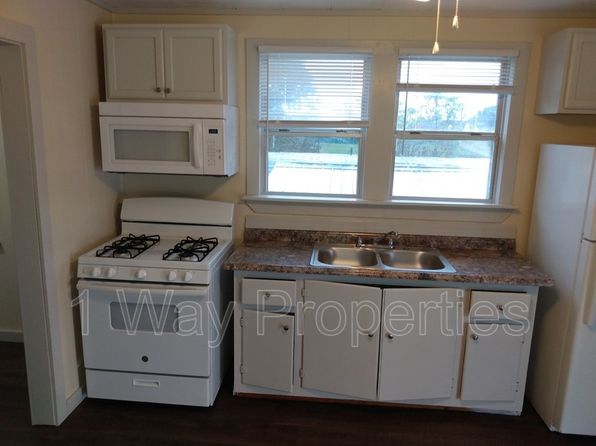 1119 Hickory St #3