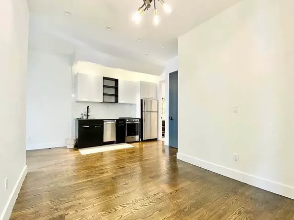 187 Johnson Ave #3B, Brooklyn, NY 11206