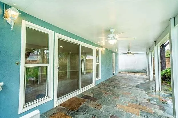 3847 S Redondo Blvd — Photo 4