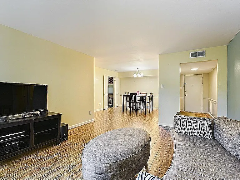 361 N Post Oak Ln #241 — Photo 6