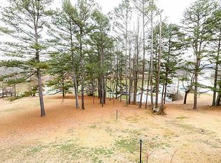 147 Lake Dr, Dawsonville, GA