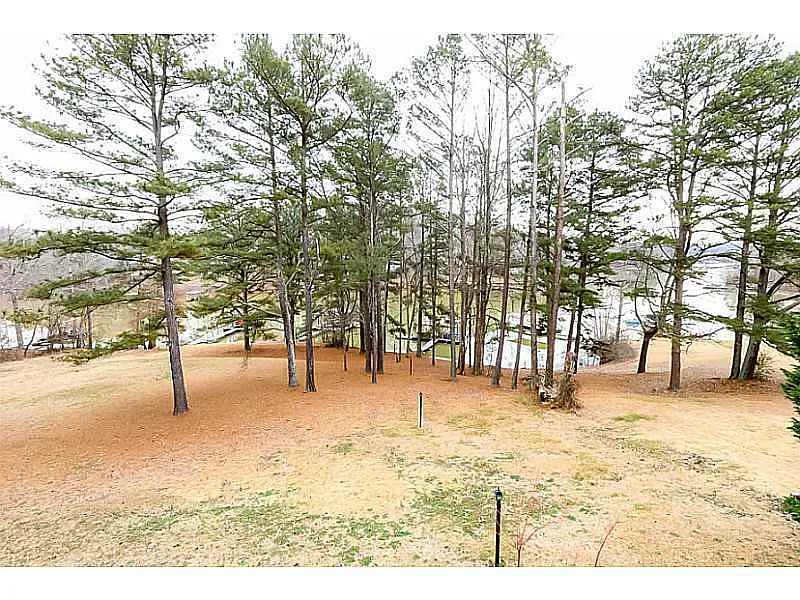 147 Lake Dr photo 1