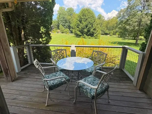 123 Compass Meadows Dr, Hayesville, NC 28904