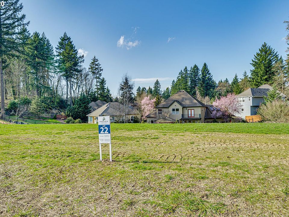 2nd image of 748 NE Province Ct