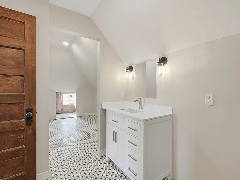 808 W Main St #2 — Photo 16