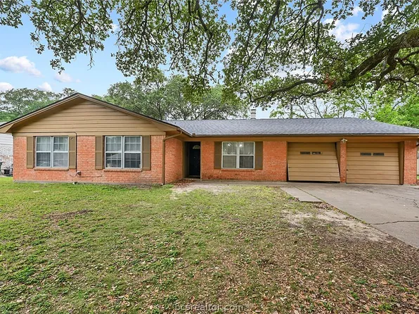 1401 Village Dr, College Station, TX 77840