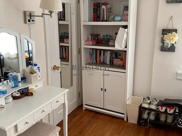 27 Chester St #5 — Photo 12