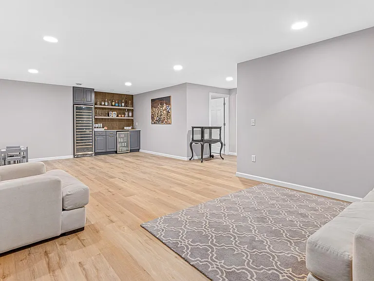 225 Paisley Ln — Photo 27