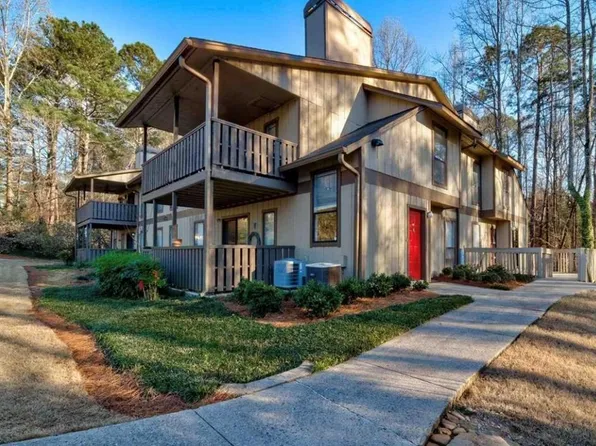 709 Woodcliff Dr, Sandy Springs, GA 30350