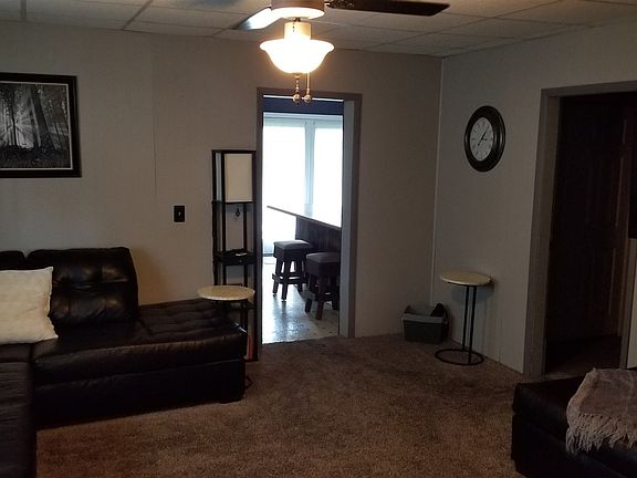 4th image of 1324 Parkinson St