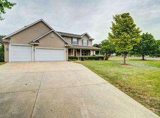 8421 207th Ave, Bristol, WI 53104