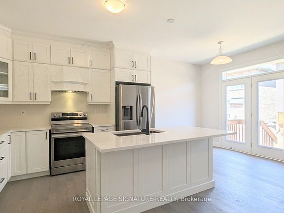 3rd image of 1225 Manitou Way