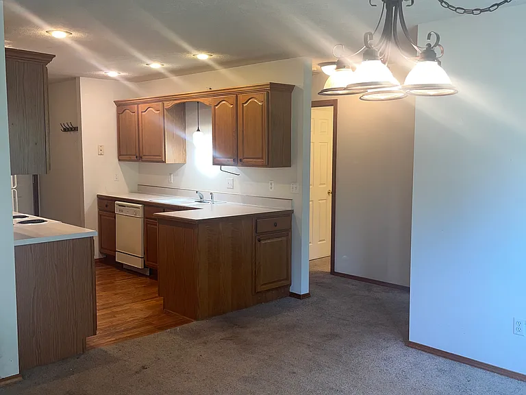 3350 E Berkeley St — Photo 9