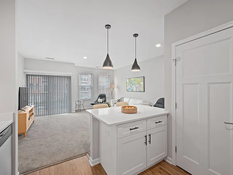 Monmouth Row Apartments — Photo 106