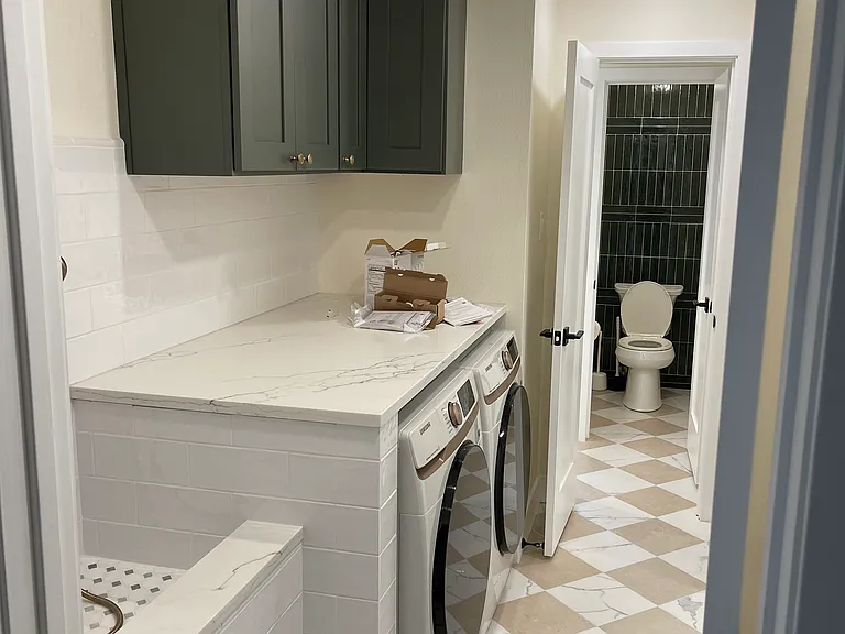 405 N Village Dr — Photo 12