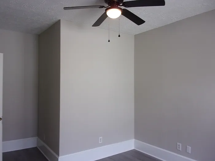 411 N Confederate Ave #1 — Photo 12