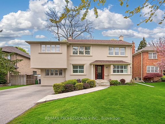 2nd image of 27 Nottingham Dr