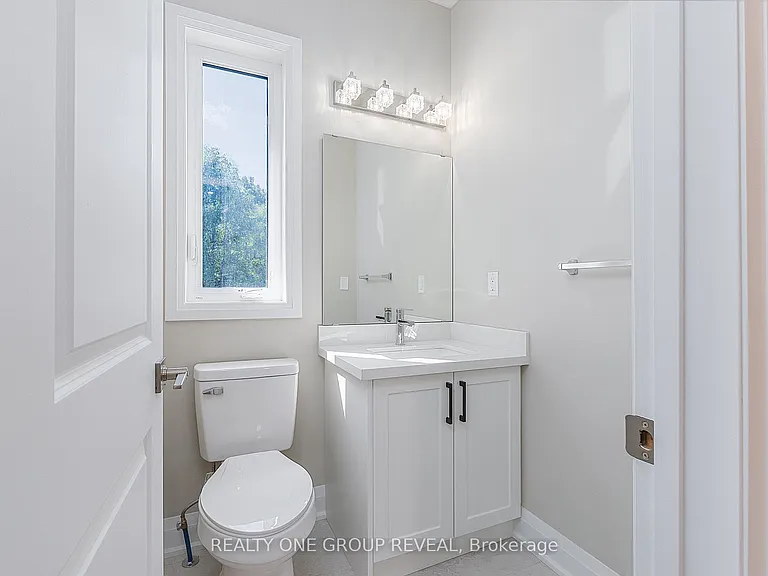 227 Grenfell St #3 — Photo 11