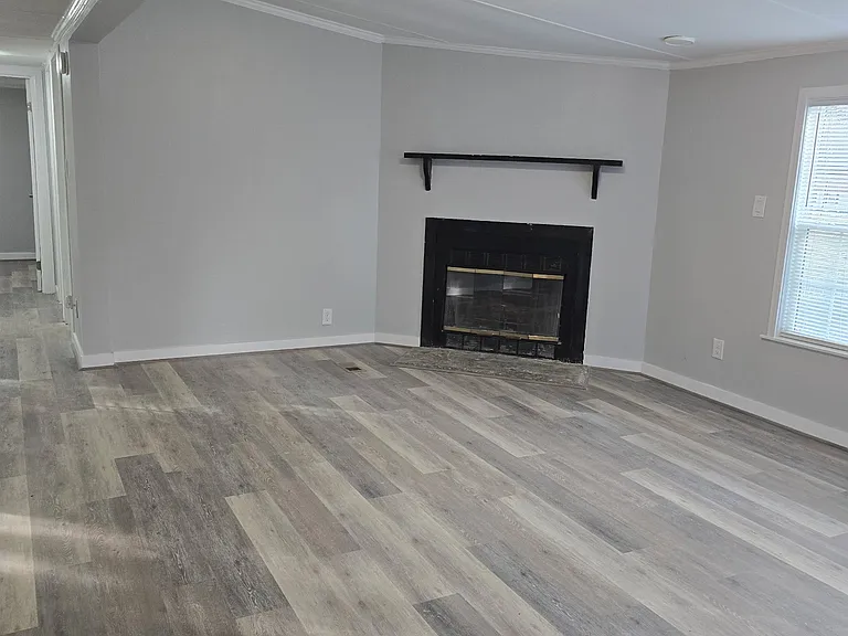 1458 Rocky Ford Rd — Photo 2