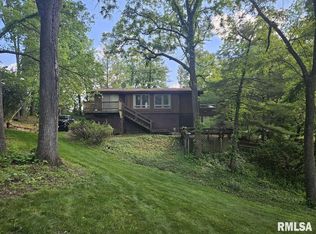 8222 147th St W, Taylor Ridge, IL 61284