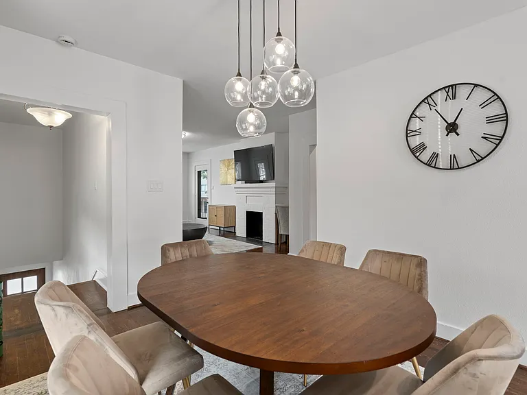 5800 Oram St #5800 — Photo 10