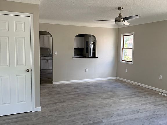 4th image of 5623 Mantey Ln