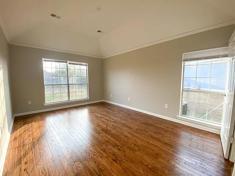 5561 Patsy Cir W — Photo 12